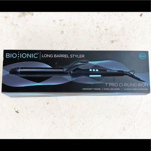 Bioionic 1 1/2” long barrel pro curling iron